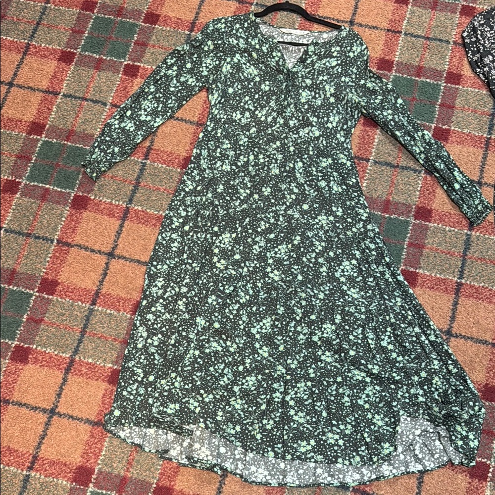 Green Floral Long Sleeve Midi Dress